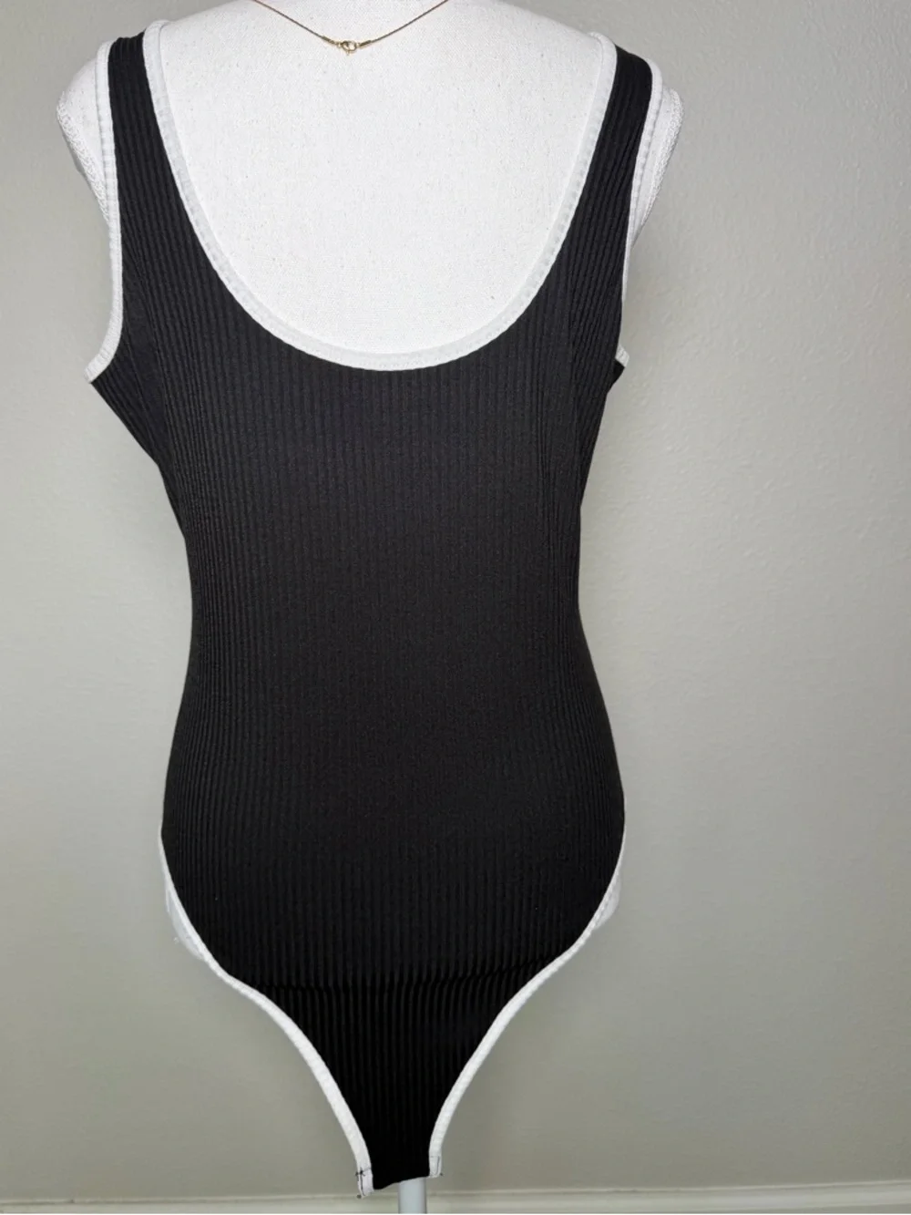 New - Black Ribbed Contrast-Trim Bodysuit - Picture 3 of 6